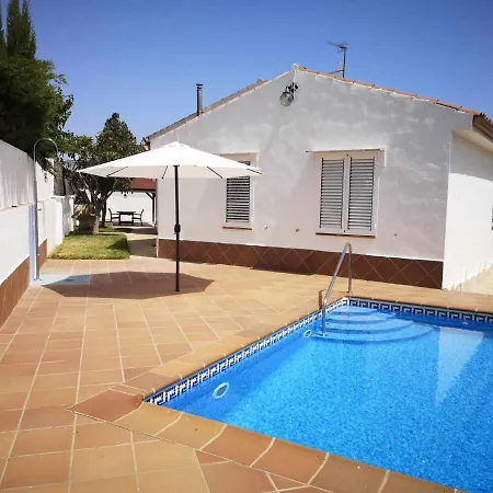 De Planta Con Piscina, Ideal Familias * Tarragona